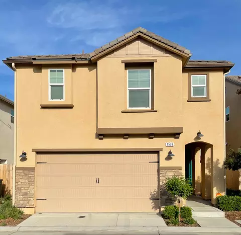 1539 Lambourn Way, Clovis, CA 93619 photo 1