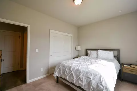 5865 E Beck Ave, Fresno, CA 93727 photo 6
