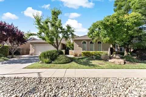 2551 Magill Ave, Clovis, CA 93611 photo 1