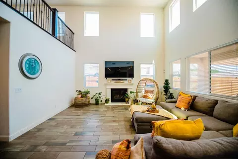 4076 Roberts Ave, Clovis, CA 93619 photo 1