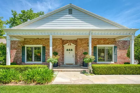 1300 Applegate Ave, Clovis, CA 93611 photo 1