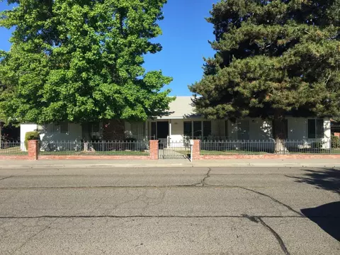 537 S 3rd St, Kerman, CA 93630 photo 1