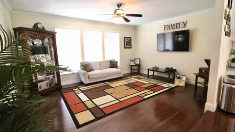 116 Shannon Ave, Madera, CA 93637 photo 9