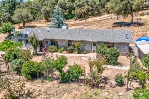 33301 Road 233, North Fork, CA 93643 photo 1