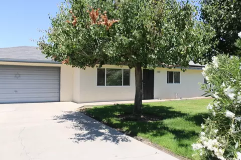 18400 Regal Dr, Madera, CA 93638 photo 1