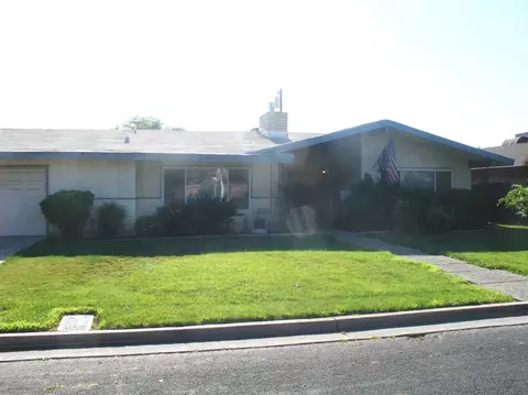 821 Claremont Dr, Madera, CA 93637 photo 1