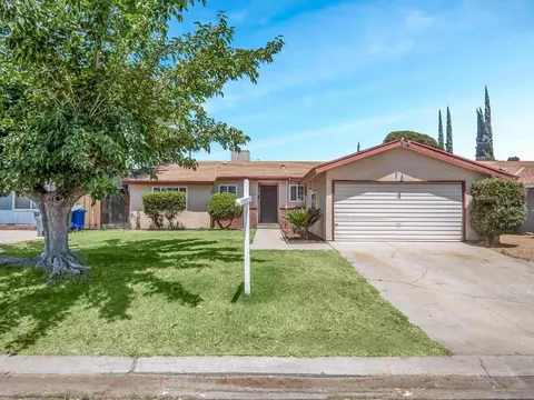 611 Rall Ave, Clovis, CA 93612 photo 1