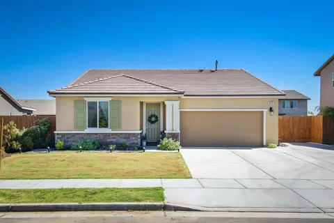 495 Pearl Dr, Lemoore, CA 93245 photo 1