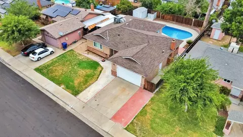 651 W Pat Dr, Clovis, CA 93612 photo 1