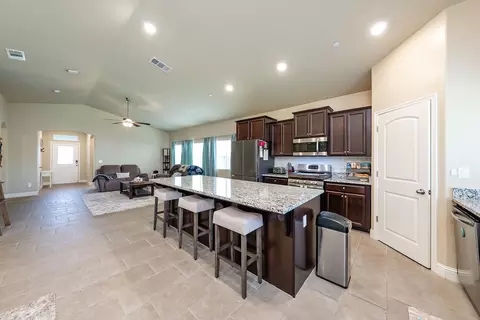 770 Strada St, Lemoore, CA 93245 photo 11