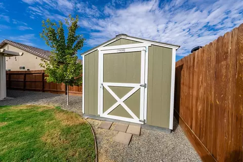 770 Strada St, Lemoore, CA 93245 photo 33
