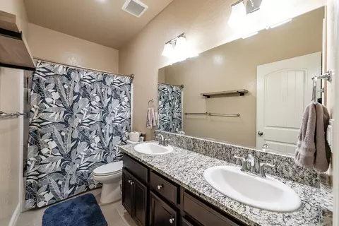 770 Strada St, Lemoore, CA 93245 photo 23