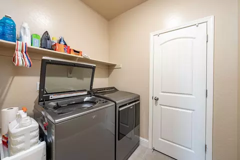 770 Strada St, Lemoore, CA 93245 photo 24