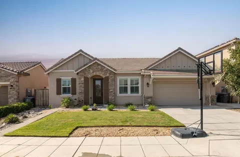 3878 Robinson Ave, Clovis, CA 93619 photo 1