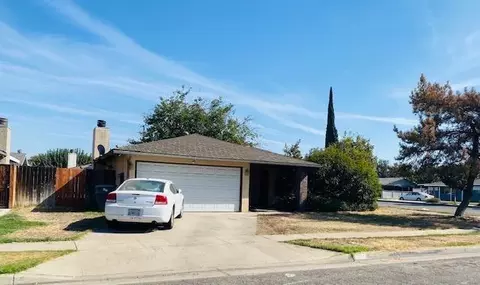 1101 Philip St, Madera, CA 93638 photo 1