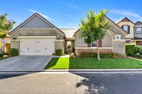 1819 N Paddington Ln, Clovis, CA 93619 photo 1