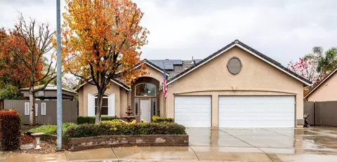1079 N Burgan Ave, Clovis, CA 93611 photo 1