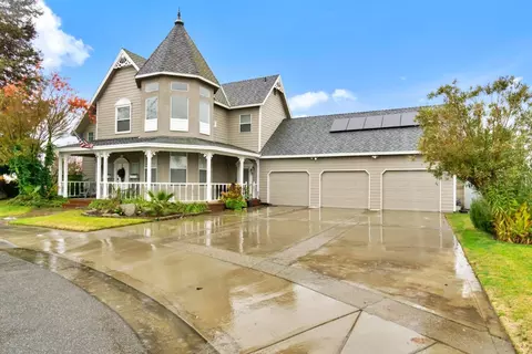 900 Summerset Ln, Madera, CA 93637 photo 1