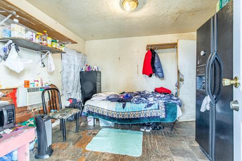 1729 Donald St, Modesto, CA 95351 photo 4