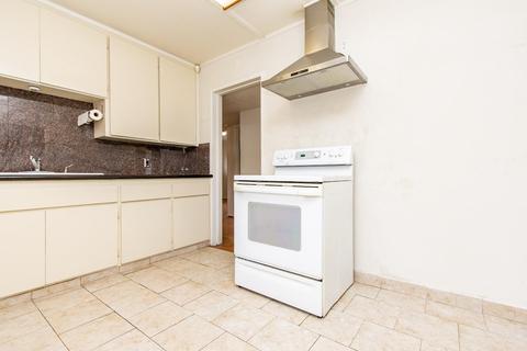 230 Colfax Ave, Modesto, CA 95354 photo 17
