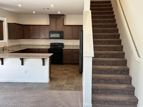 28 Jack Ct, Merced, CA 95341 photo 4