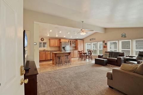 5 Silverwood Ct, Lodi, CA 95242 photo 6