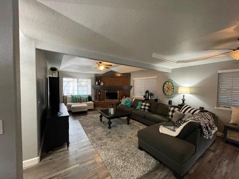 1606 Peacock Dr, Turlock, CA 95382 photo 4