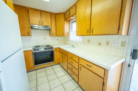 1705 Colin Ln, Modesto, CA 95355 photo 16