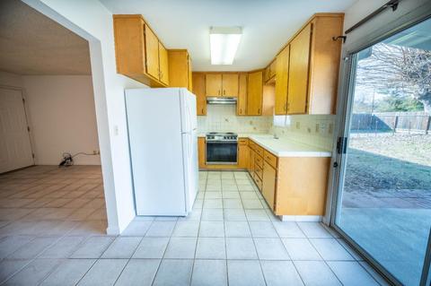 1705 Colin Ln, Modesto, CA 95355 photo 14