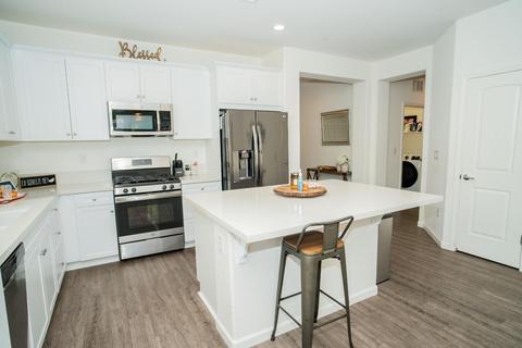 373 Denise Dr, Merced, CA 95341 photo 3
