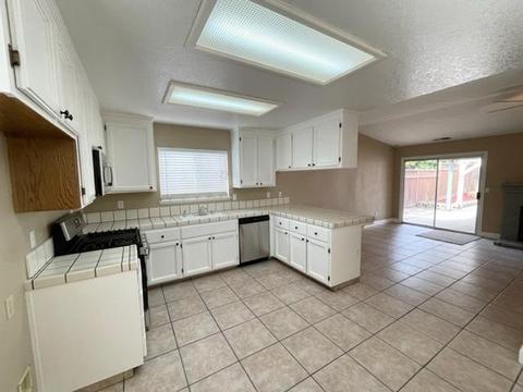 1405 Amanda Dr, Ceres, CA 95307 photo 11