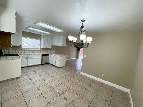 1405 Amanda Dr, Ceres, CA 95307 photo 12