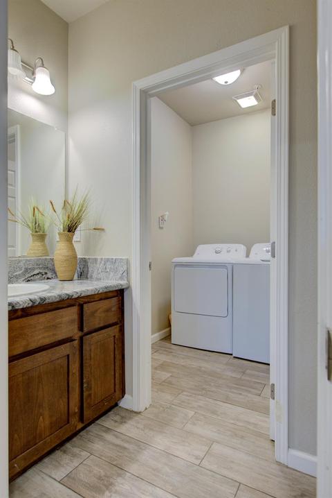 587 Granada Ct, Merced, CA 95341 photo 17