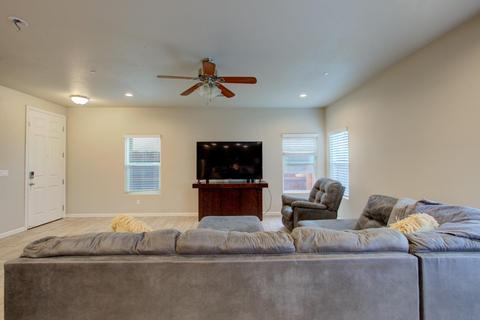 587 Granada Ct, Merced, CA 95341 photo 6