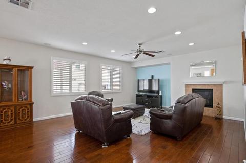 351 Wolfpack Ct, Patterson, CA 95363 photo 9