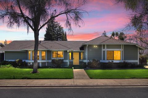 1820 Harbor Cv, Modesto, CA 95355 photo 2