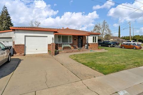 245 N Locust Ave, Ripon, CA 95366 photo 2