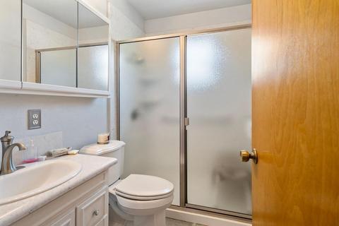 245 N Locust Ave, Ripon, CA 95366 photo 20