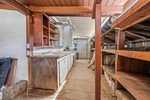 245 N Locust Ave, Ripon, CA 95366 photo 33