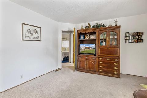245 N Locust Ave, Ripon, CA 95366 photo 9