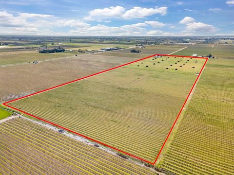5677 E Peltier Rd, Acampo, CA 95220 photo 16