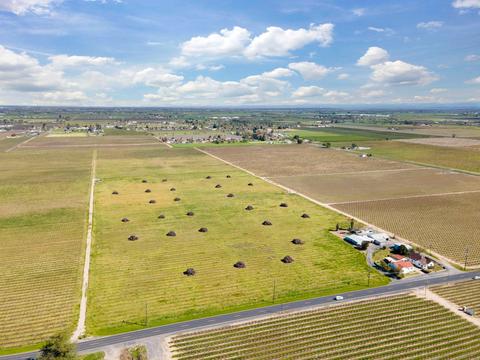 5677 E Peltier Rd, Acampo, CA 95220 photo 13