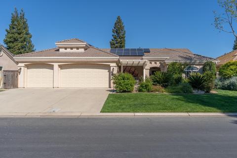 3394 Locksley Ct, Merced, CA 95340 photo 2