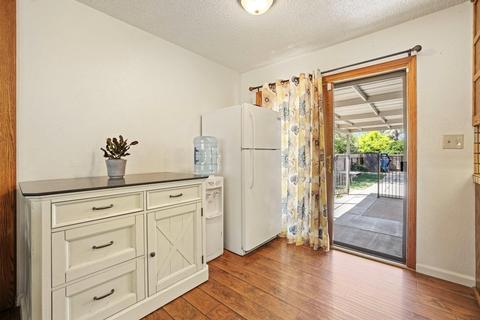 1031 Laurel Ave, Gustine, CA 95322 photo 12