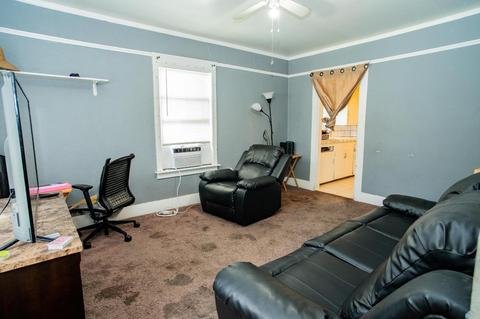136 W 25th St, Merced, CA 95340 photo 2