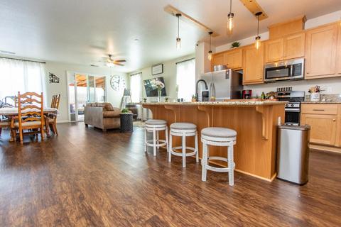 689 Marybelle Dr, Merced, CA 95348 photo 14
