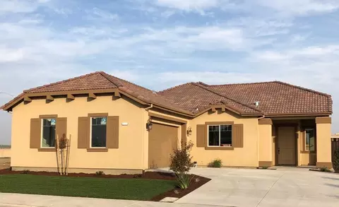 8741 N Verona Way, Hilmar, CA 95324