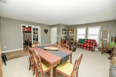 535 Red Robin Dr, Patterson, CA 95363 photo 6