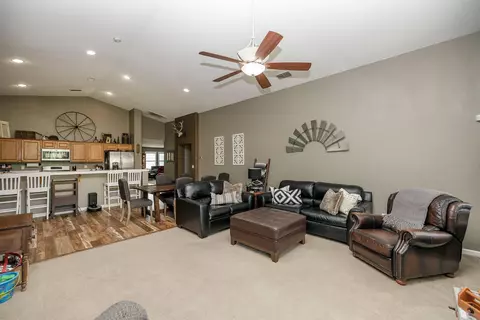 535 Red Robin Dr, Patterson, CA 95363 photo 19