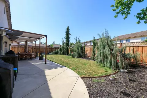 535 Red Robin Dr, Patterson, CA 95363 photo 33